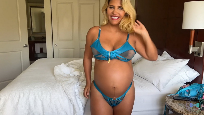 Pregnant Big Booty Latina Lets Me Breed Her Again - Carlita Ray. (1039 Mb)